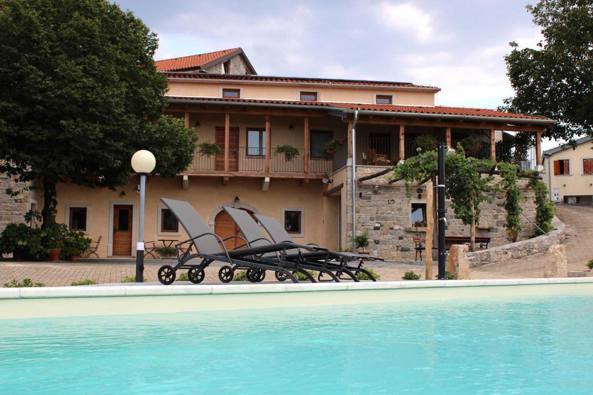 G House Otel Dutovlje Dış mekan fotoğraf